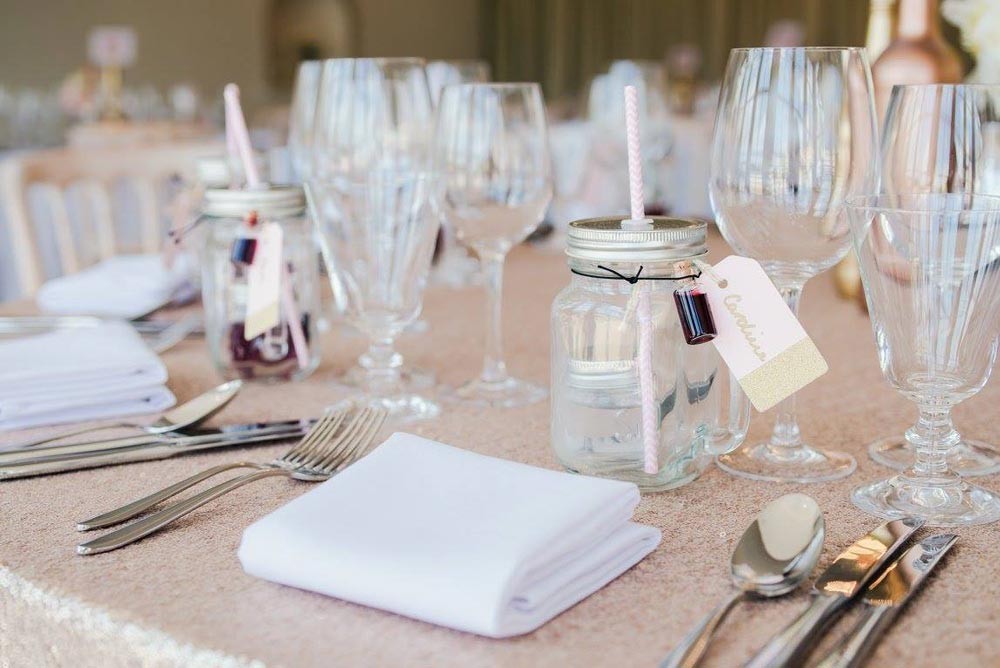 Wedding Planning, Wedding Favours, DIY Wedding favours, Cheap Wedding Favours, Mason Jars