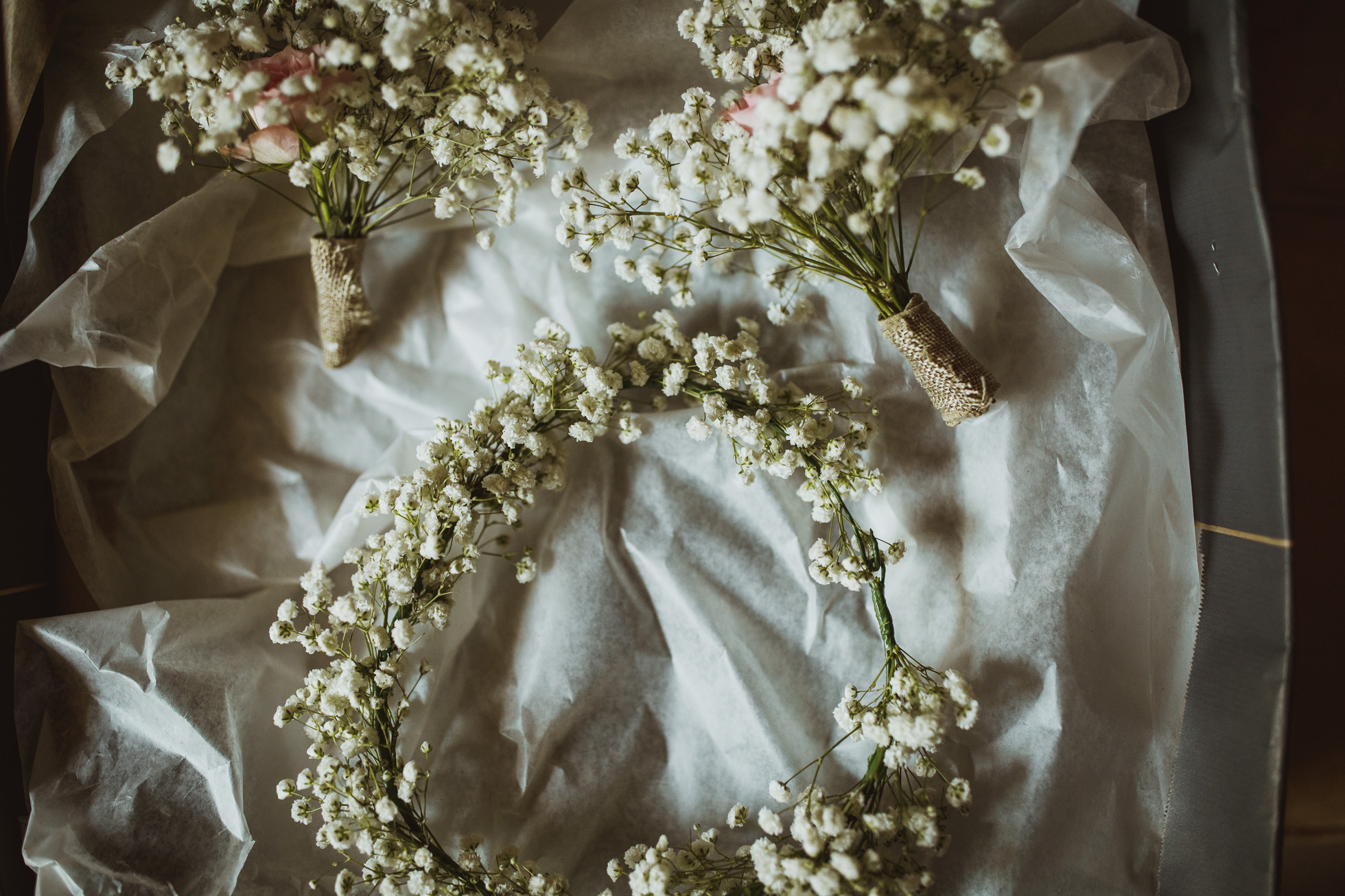 real wedding, papakata teepee wedding, north yorkshire wedding